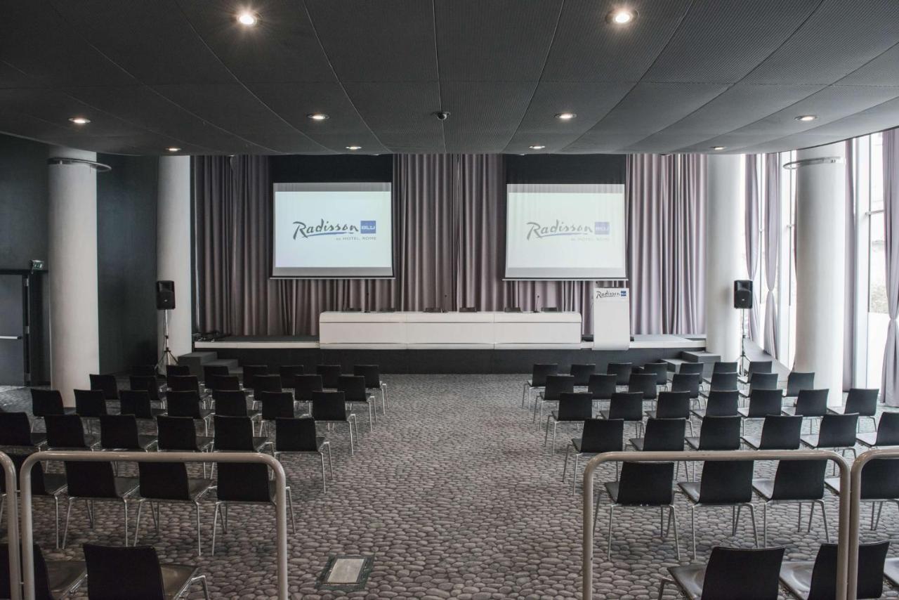 Radisson Blu Es. Hotel, Roma Екстериор снимка The press conference room